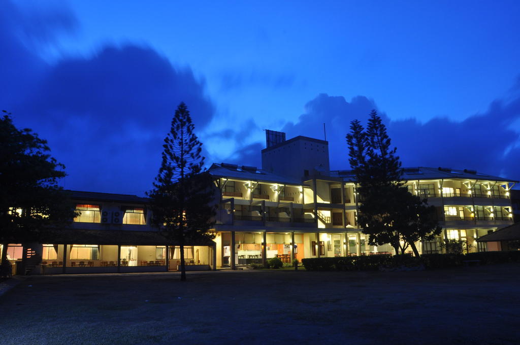 Laya Beach Otel Wadduwa Dış mekan fotoğraf