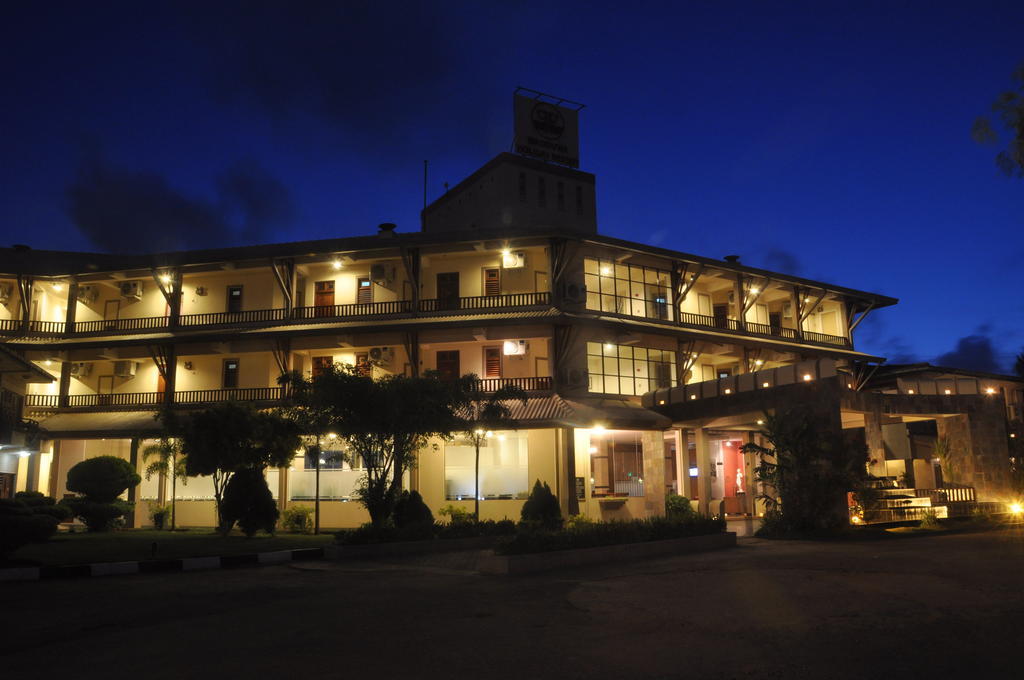 Laya Beach Otel Wadduwa Dış mekan fotoğraf